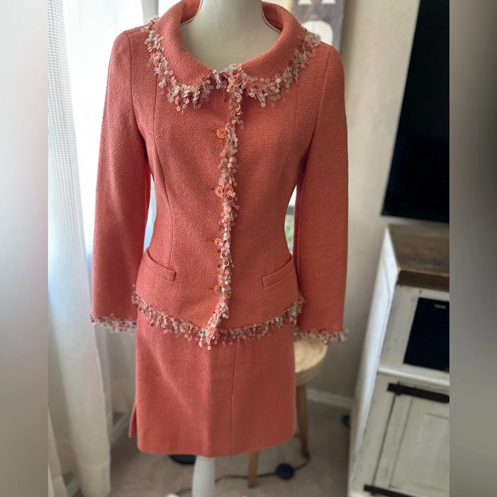 Louis Feraud Vintage Coral Embellished Women's Blazer and Skirt Set - Picture 6 of 13